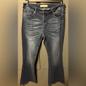 Kancan Women’s Juniors Flare Jeans size‎ 13